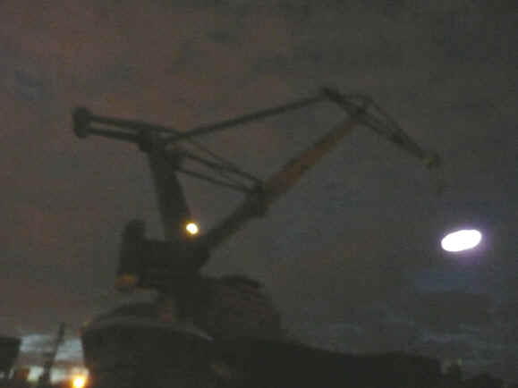 wpeE0.jpg (222250 bytes)